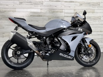 2022 Suzuki Gsx r1000cc available