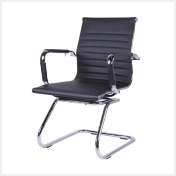 BLACK EXECUTIVE OFFICE CHAIR