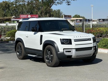 Defender 90 HSE / 2023 / GCC Spec