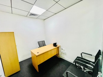 SPACIOUS OFFICE || DED APPROVED || 0% COMMISSION