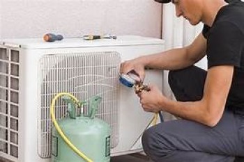 AC Gas Refill in Dubai - Get Your AC Unit Running Efficiently Again