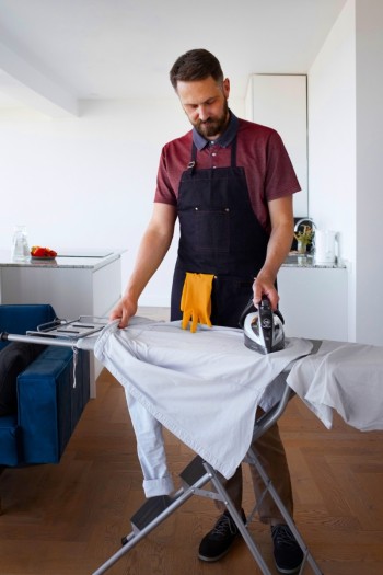 Ironing service in dubai