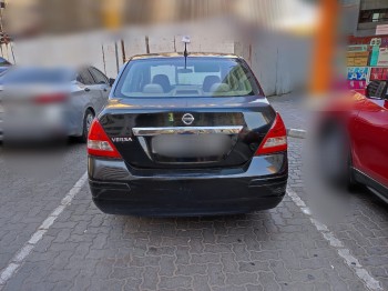 nissan versa back