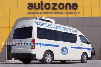 toyota hiace mobile laboratory back view