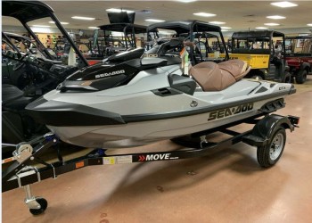 thumbnail_2019 Sea-Doo GTX Limited 300 New 02 (1)