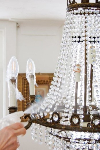 Light fixture cleaning and Installation | chandelier dusting & restoration | dubai 