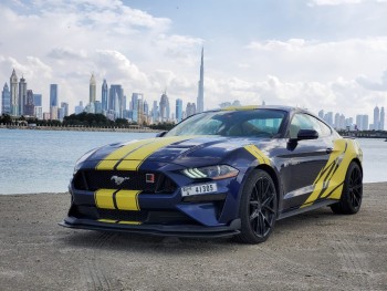 ford-mustang-rental-dubai-01