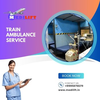 Presence Of A Medical Team To Care For The Patients Medilift Train Ambulance Service In Delhi 