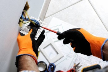 Electrical Fitting and Maintenance Services