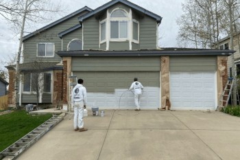 Professional exterior painting near me in Massachusetts | Charm Painting