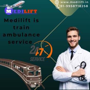 Medilift Train Ambulance Patna Provides Premier Medical Staff inside Trains