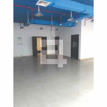 Office space with attractive rent in Deira Dubai Office building 90sqft Free parking Walking distanc