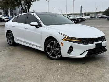 2022 Kia K5 EX 