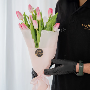 Celebrate Emirati Mother’s Day on March 21, 2025, with Stunning Flowers from UAE Flowers