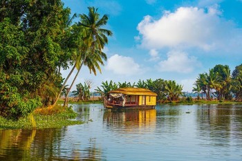 Kerala Tour Packages from Delhi Book Now for a Scenic Trip