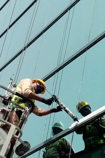 Glass Skylight Joints Waterproofing