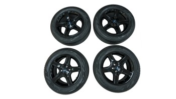 Land Rover Defender Wheels Pirelli Tyres Set Black & Blue OEM L8B2-1007-JA