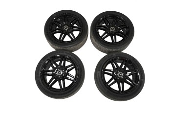 Mercedes Benz V-Class W447 AMG 19 inch Wheels Rims with Continental Tyres Black OEM A4474015100