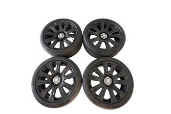 Rolls Royce Wraith & Dawn Original Tires Set with Wheels Rims and Bolts Set Black OEM 6864987 686498