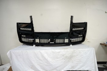 Rolls-Royce Cullinan Front Bumper Green OEM