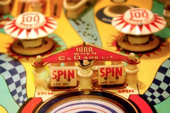 Flippers Crown Pinball Machine2