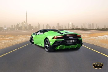 lamborghini-huracan-evo-spyder-green-car-rental-in-dubai