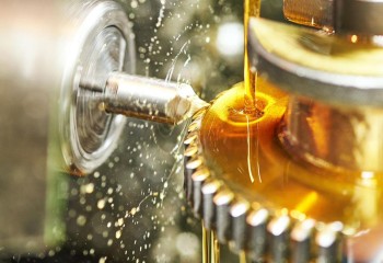 High-Quality Base Oil (SN 150, SN 500, Bright Stock) for Industrial & Lubricant Use
