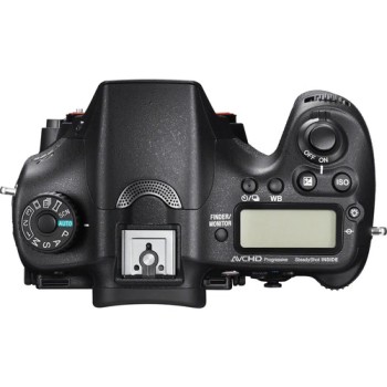 sony-alpha-a77-ii-dslr-camera-with-1650mm-f28-lens-05webp