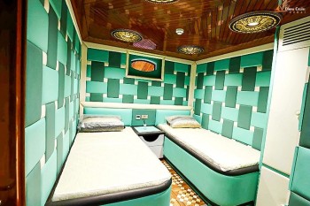 inside-view-of-yacht
