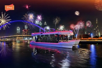 new-year-cruise-and-dine-experience
