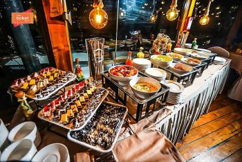 dining-under-the-stars-new-year-eve-dhow-cruise-dinner
