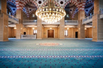 High-Density, Anti-Bacterial Mosque Flooring & Carpets in UAE