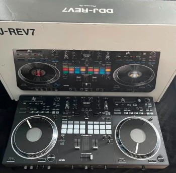 Brand new original Pioneer XDJ XZ , Pioneer DJ DDJ-REV7/ Pioneer DDJ 1000SRT DJ Controller