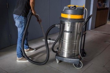 Professional Sofa Shampooing Cleaning Dubai