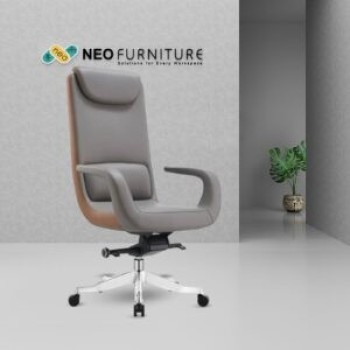 Executive Office Desk in Dubai | Premium Style & Modern Workspace Solutions